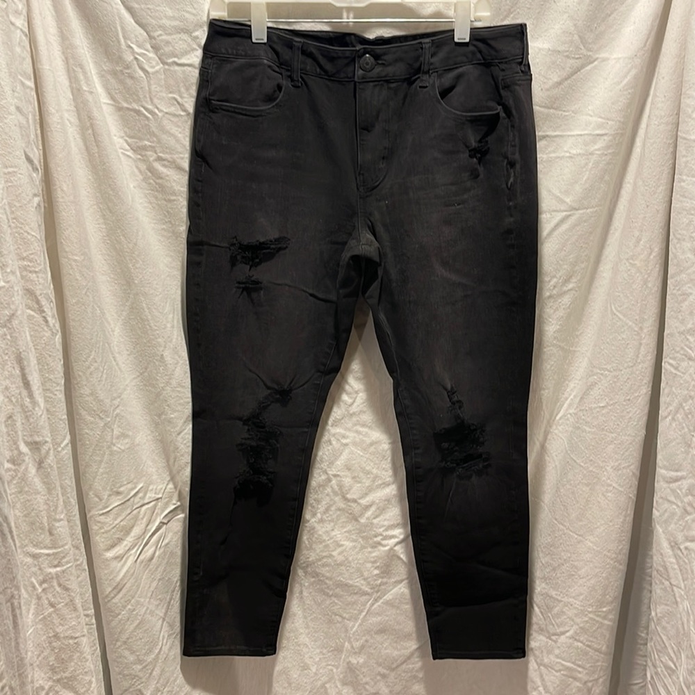 American Eagle black distressed jeggings super stretch size 14 short